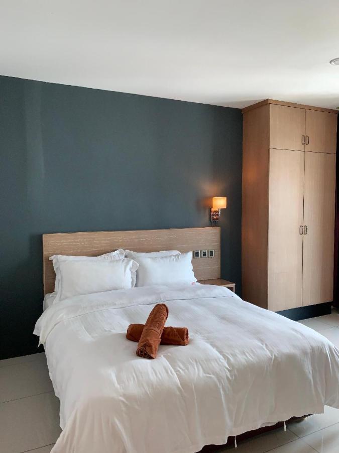 The Room Hotel Miri Zewnętrze zdjęcie
