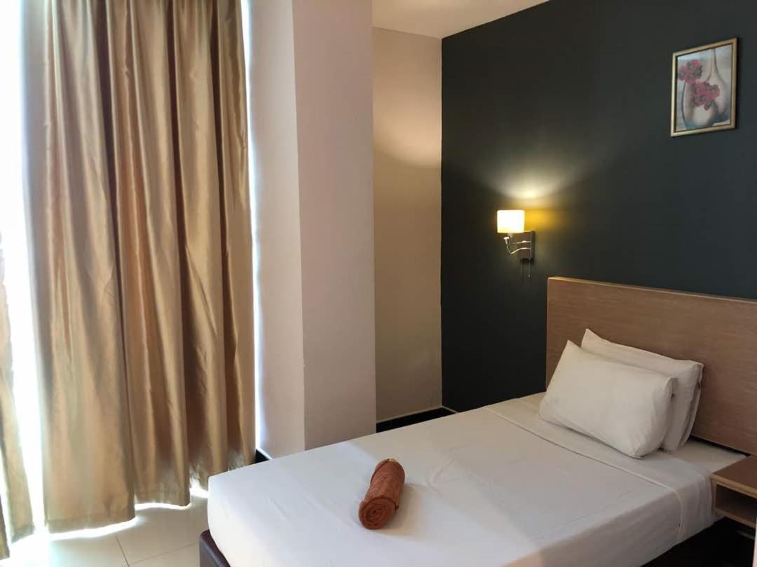 The Room Hotel Miri Pokój zdjęcie