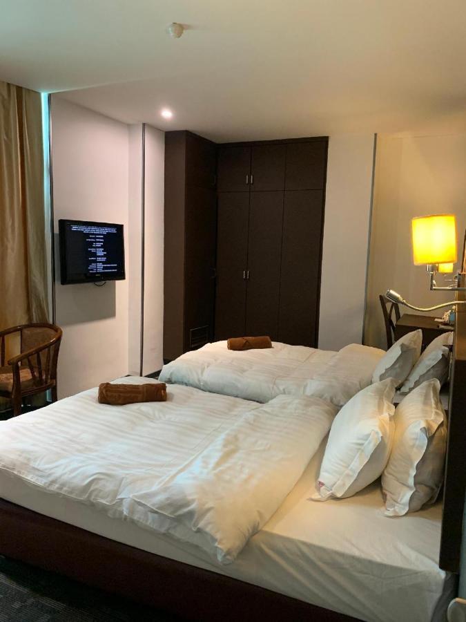 The Room Hotel Miri Zewnętrze zdjęcie