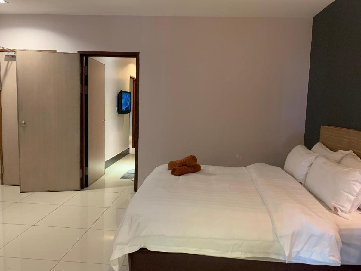 The Room Hotel Miri Zewnętrze zdjęcie
