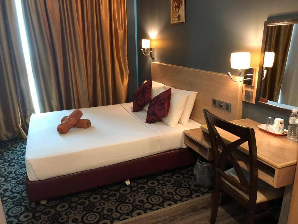 The Room Hotel Miri Pokój zdjęcie